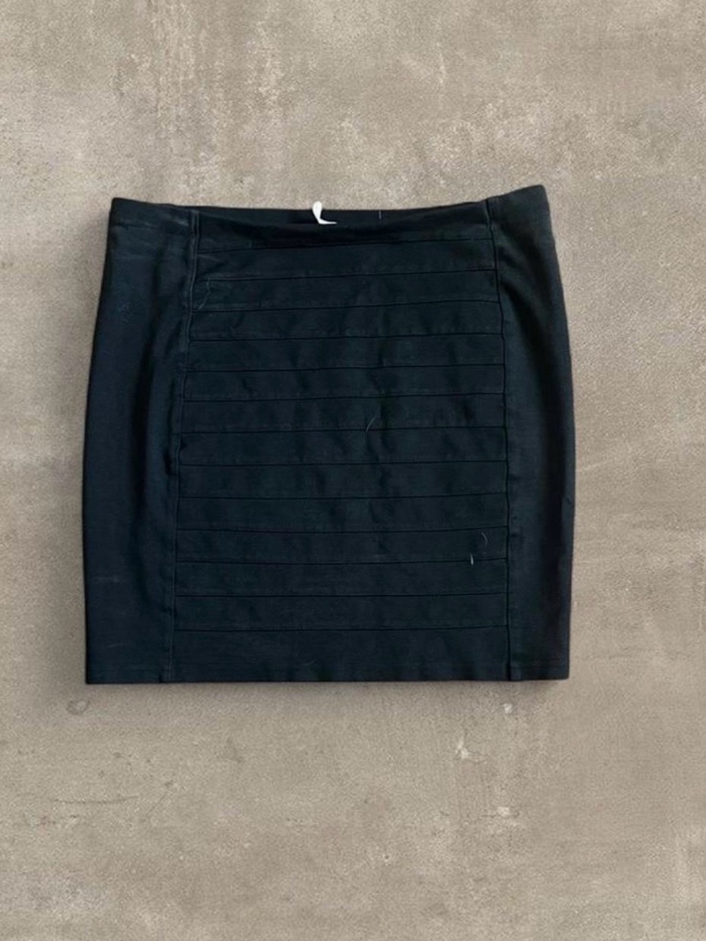 Jennifer Lopez Black Pencil Mini Skirt